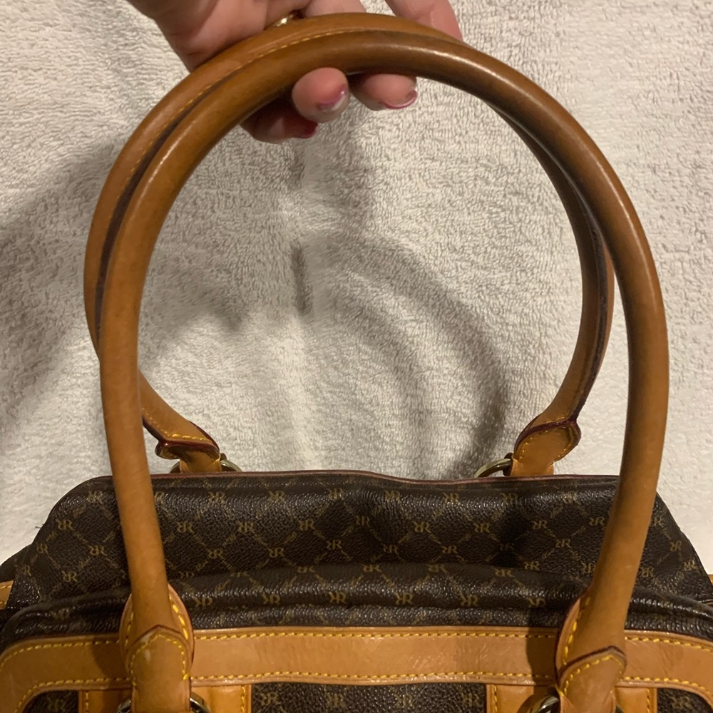 RIONI SATCHEL (Italian) - Picture 10 of 16